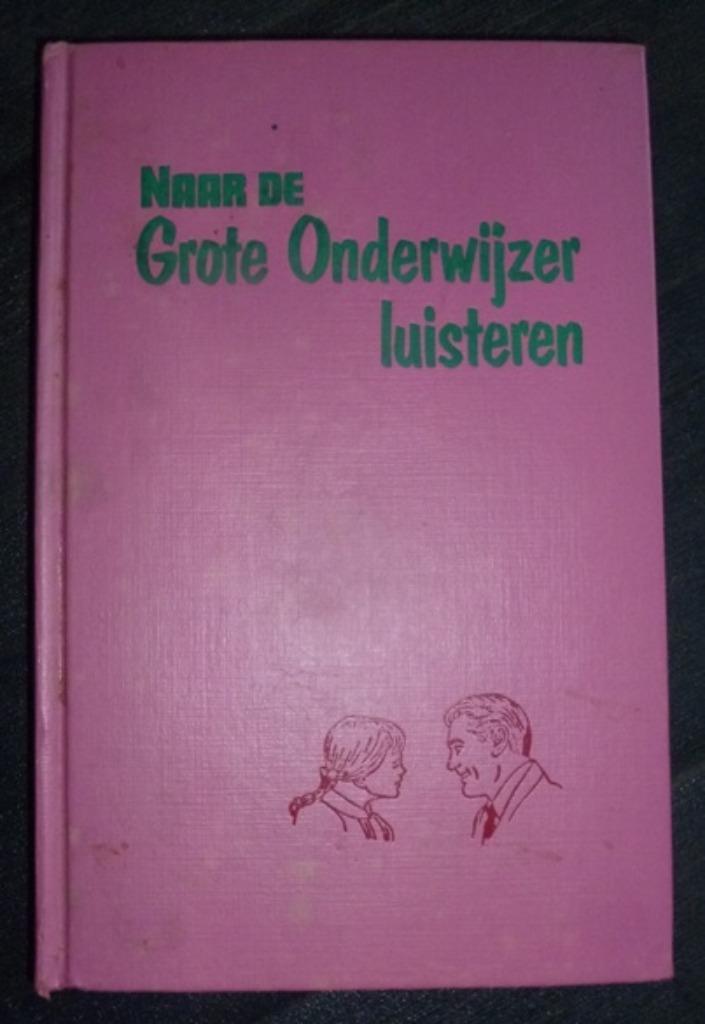 Naar de Grote Onderwijzer luisteren, Boeken, Overige Boeken, Gelezen, Ophalen of Verzenden