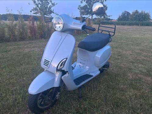 GTS Toscana 50CC B klasse, Fietsen en Brommers, Snorfietsen en Snorscooters, Gebruikt, Overige merken, Benzine, Ophalen