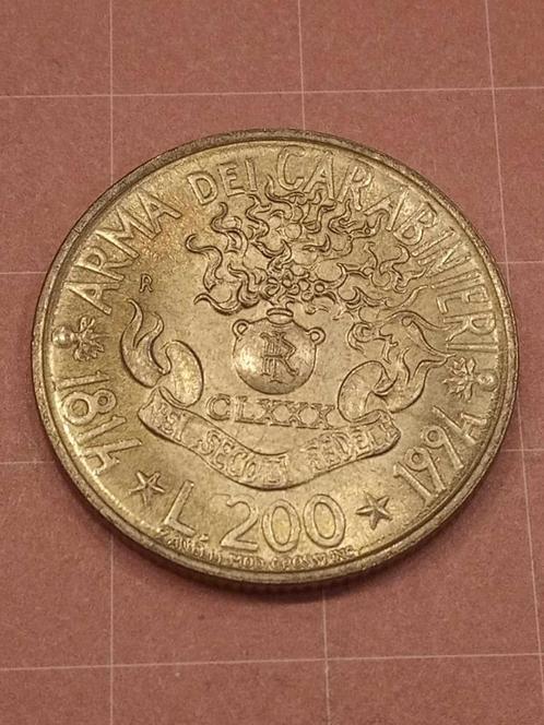 ITALIE 200 Lire 1994 R - Arm of Carabinieri, Postzegels en Munten, Munten | Europa | Niet-Euromunten, Losse munt, Italië, Ophalen of Verzenden