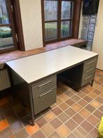 Mewaf bureel, Huis en Inrichting, Bureaus, Ophalen, Zo goed als nieuw, Bureau