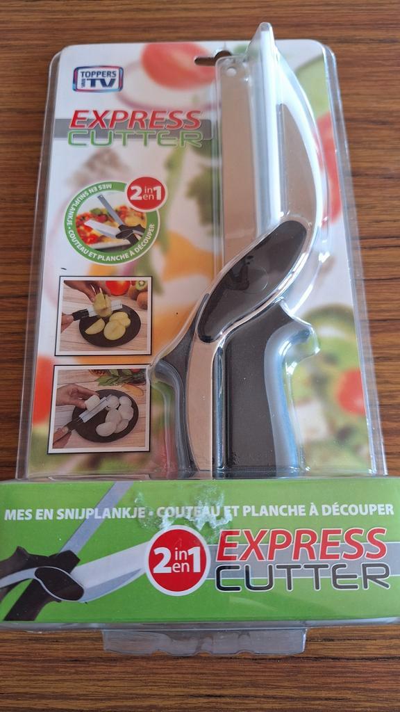 Couteau et planche à découper express 2 en 1., Maison & Meubles, Cuisine | Ustensiles de cuisine, Neuf, Enlèvement ou Envoi