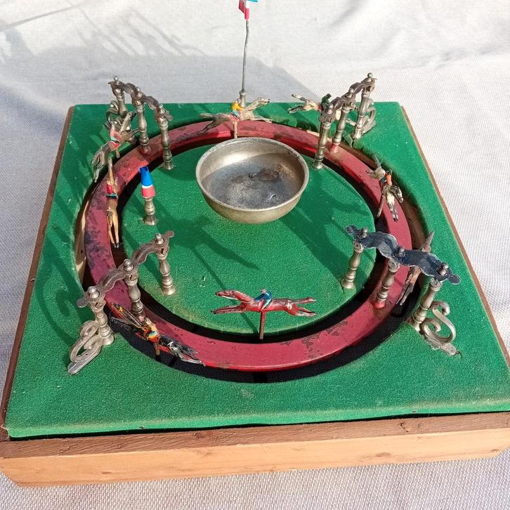 Antiek paardenspel, paardenkoers, Antiek en Kunst, Antiek | Speelgoed, Ophalen of Verzenden