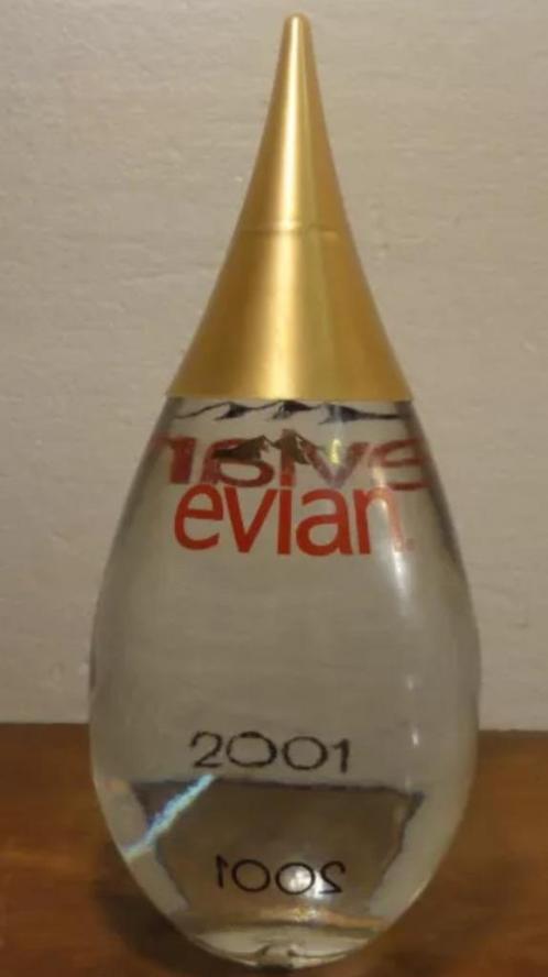 Glazenfles 'waterdruppel'  Bouteille verre 'goutte eau' 2001, Verzamelen, Merken en Reclamevoorwerpen, Nieuw, Gebruiksvoorwerp