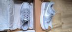 Nike Air Force One maat 38, Sport en Fitness, Nieuw
