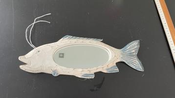 Décoration poisson en bois avec miroir (38 x 13 cm)