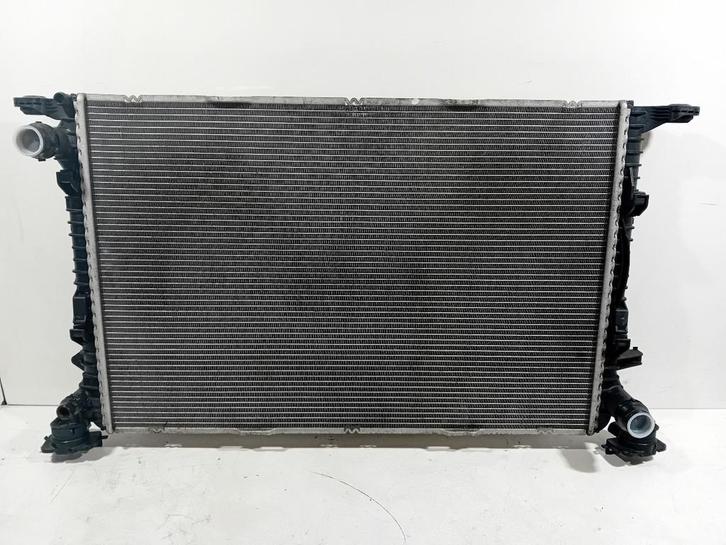 RADIATEUR Audi A6 Avant (C7) (01-2011/09-2018) (8K0121251H), Auto-onderdelen, Airco en Verwarming, Audi, Gebruikt