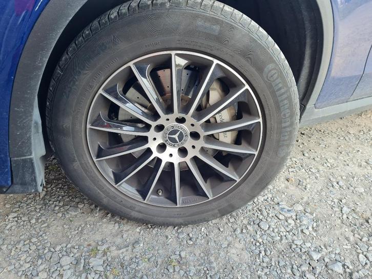 Velgen + winterbanden voor Mercedes 8 x 18, Auto-onderdelen, Banden en Velgen, Velg(en), Winterbanden, 18 inch, 235 mm, Personenwagen