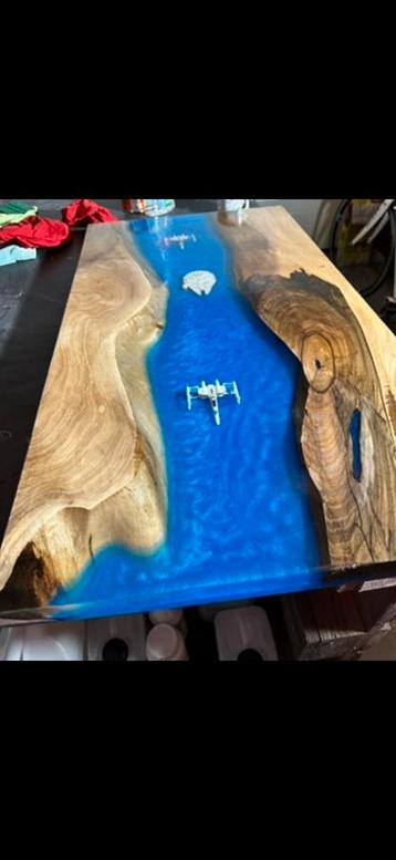 Star wars epoxy tafel beschikbaar voor biedingen