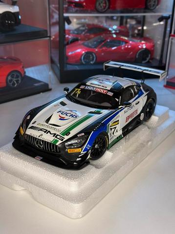 Mercedes AMG gt3 autoart 1/18 beschikbaar voor biedingen