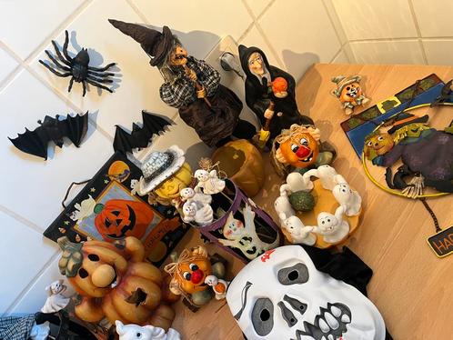 Groot pakket halloween decoratie🎃💀👻, Hobby en Vrije tijd, Feestartikelen, Zo goed als nieuw, Versiering, Ophalen