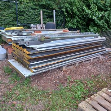 Geisoleerde sandwitcht panelen beschikbaar voor biedingen