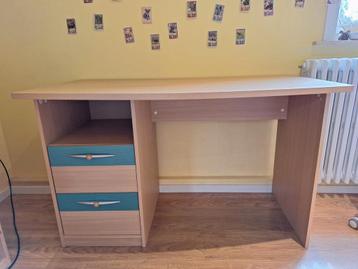 Bureau beschikbaar voor biedingen