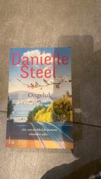 Danielle Steel - Ongeluk, Boeken, Ophalen of Verzenden, Danielle Steel, Nederland