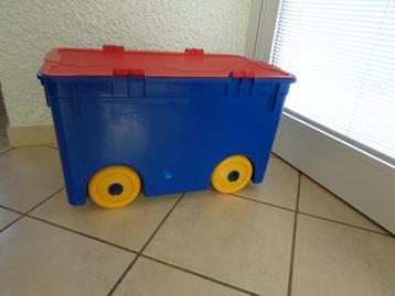 Coffre De Rangement sur roulettes /bleu/rouge/jaune beschikbaar voor biedingen