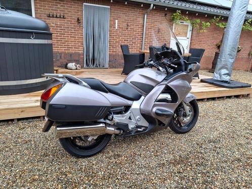 Honda pan European st 1300 slechts 62000 km PRIJS VERLAAGD, Motos, Motos | Honda, Particulier, Enlèvement ou Envoi