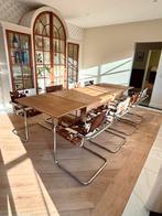 8 chaises cantilever en peau de vache, Enlèvement