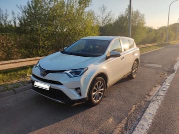 Toyota RAV4 2.0D 2WD 06/2016 173.000km, Autos, Euro 6, Boîte manuelle, Noir, 5 portes