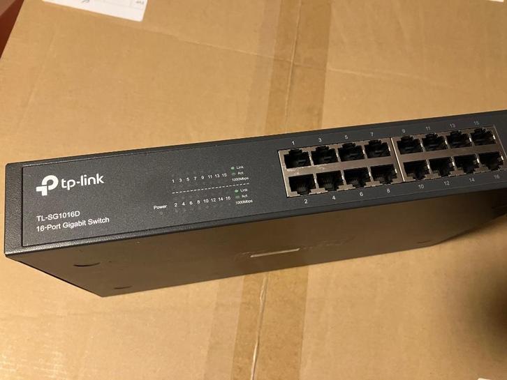 TP-Link Switch TL-SG1016D, Computers en Software, Netwerk switches, Gebruikt, Ophalen