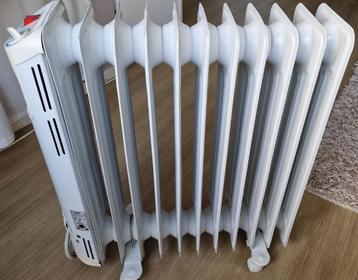 Elektrische olieradiator EWT op wielen 2500 W beschikbaar voor biedingen