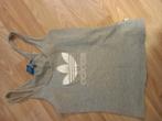 T-shirt van Adidas, Kleding | Dames, Sportkleding, Ophalen of Verzenden, Zo goed als nieuw