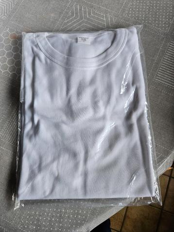 ABL #3 – ONDERLIJFJE KORTE MOUW # 2  - MAAT 4 beschikbaar voor biedingen