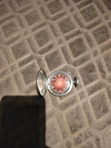 Handhorlog  beschikbaar voor biedingen