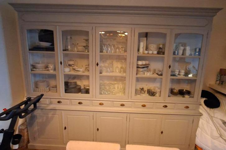Landelijke grote kast., Huis en Inrichting, Kasten | Buffetkasten, Ophalen
