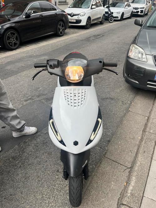 Piaggo zip iget, Fietsen en Brommers, Scooters | Piaggio, Zo goed als nieuw, Zip, Klasse A (25 km/u), Benzine, Ophalen of Verzenden