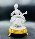 Belle figurine en biscuit Unter Weiss Bach Made In GDR, Comme neuf, Enlèvement ou Envoi