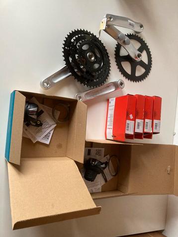 Nieuwe fietsonderdelen  beschikbaar voor biedingen