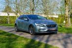 Volvo V40 T2 Inscription 2017, Auto's, Volvo, 4 cilinders, 1257 kg, Leder, 5 deurs