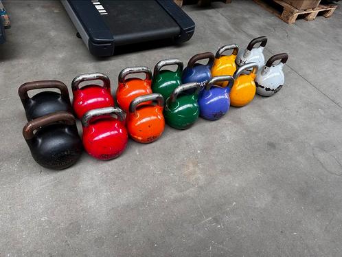 Competitie Kettlebells 12kg t/m 36kg, Sports & Fitness, Équipement de fitness, Utilisé, Kettlebell, Enlèvement