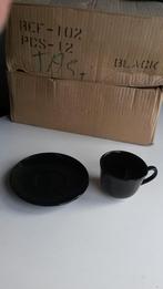 24 tasses à café et sous-verres noirs NEUFS (15€ pour tout), Tasse(s) et/ou soucoupe(s), Uni, Enlèvement ou Envoi, Neuf