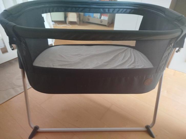 Maxi-Cosi Tori Co-Sleeper – €75
Met verstelbare hoogte, Kinderen en Baby's, Babywiegjes en Ledikanten, Gebruikt, Ophalen