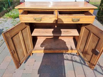 antieke commode  beschikbaar voor biedingen