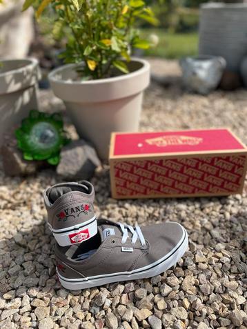 Vans sneakers beschikbaar voor biedingen