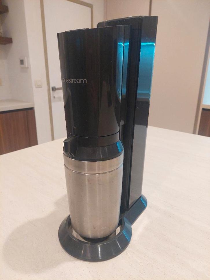 SodaStream CY8001 — bouteille de CO₂ incluse, Electroménager, Machines à eau pétillante, Utilisé, Enlèvement