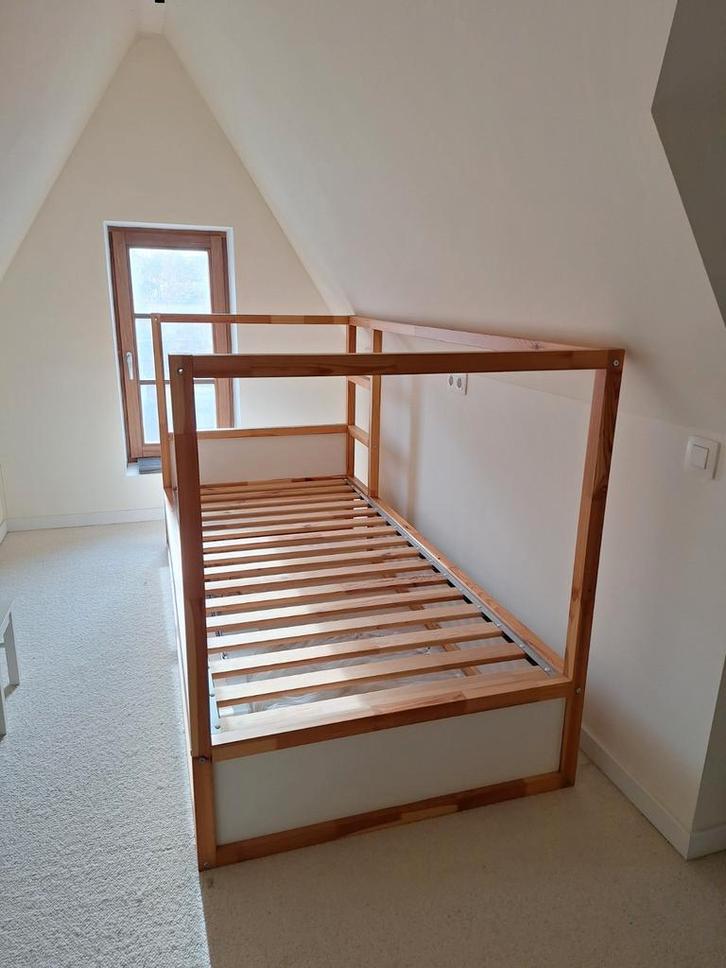 KURA kinderbed in goede stat, Kinderen en Baby's, Kinderkamer | Stapelbedden en Hoogslapers, Gebruikt, Halfhoogslaper, Ophalen