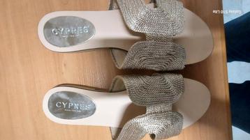 Sandale de marque Cypres taille 36 beschikbaar voor biedingen