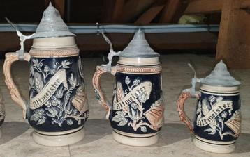 Set van 3 bierpotten beschikbaar voor biedingen