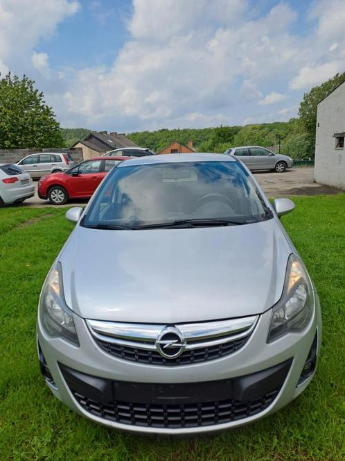 Opel corsa 1.3 diesel 2014.5porte euro 5b roul très bien, Autos, Opel, Entreprise, Achat, Corsa, ABS, Airbags, Air conditionné