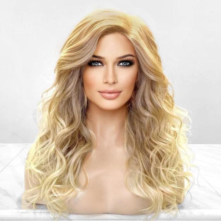 Swiss lace pruik lang haar beach wave krullen Calyx kleur T2, Handtassen en Accessoires, Uiterlijk | Haarverzorging, Nieuw, Pruik of Haarverlenging