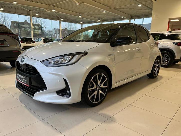 Toyota Yaris 1.5 HYB STYLE + HUD, Auto's, Toyota, Yaris, Adaptive Cruise Control, Airbags, Airconditioning, Bluetooth, Centrale vergrendeling