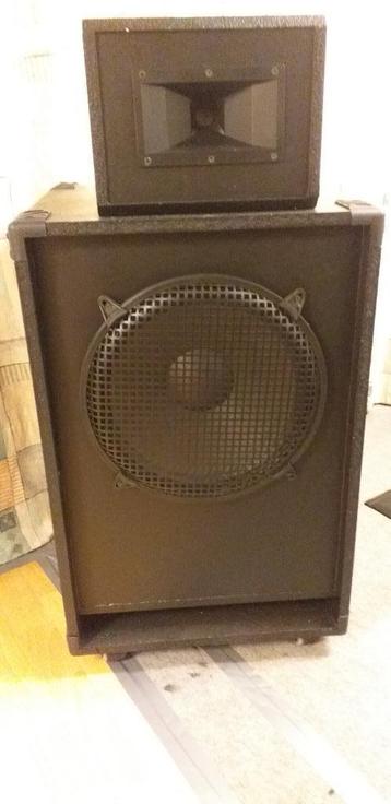 speakers beschikbaar voor biedingen