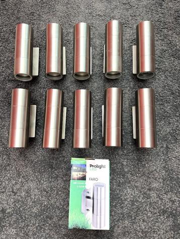 Buitenverlichting up&down LED verlichting. Warm wit licht. beschikbaar voor biedingen