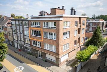 Appartement te koop in Sint-Amandsberg, 2 slpks beschikbaar voor biedingen