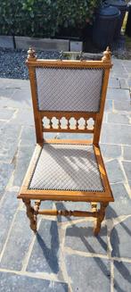 6 chaises entièrement refaite avec la table faire offres, Antiquités & Art, Antiquités | Accessoires de maison, Enlèvement ou Envoi