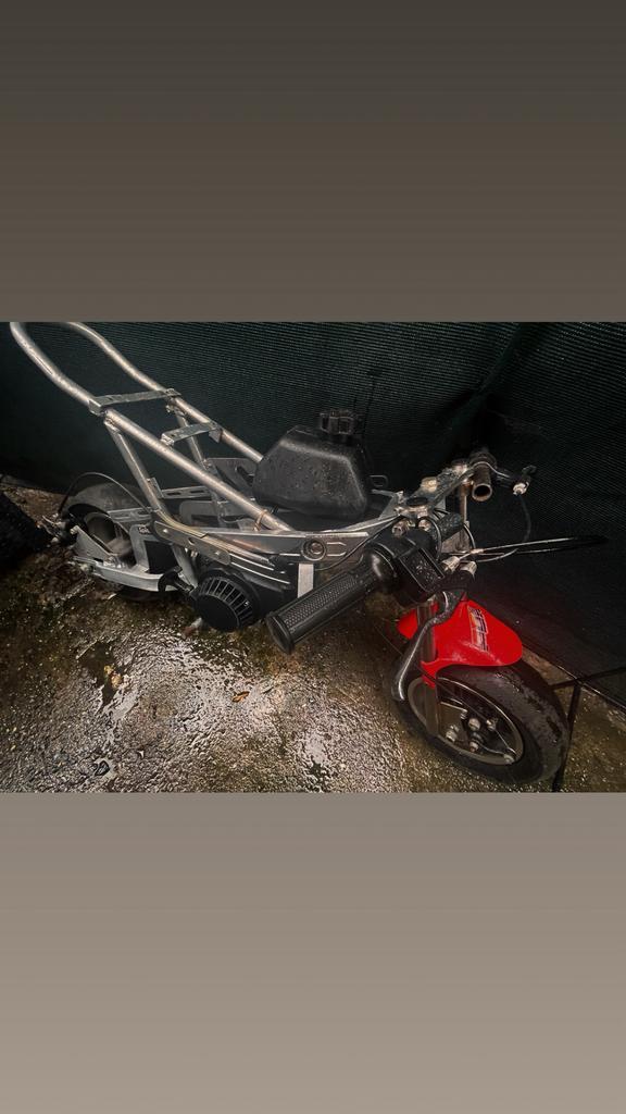 Pocket course a finir, Fietsen en Brommers, Brommers | Crossbrommers, Gebruikt, Overige merken, Ophalen