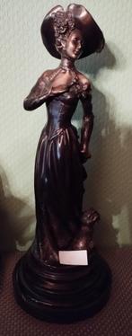 Casa Padrino sculpture en bronze art nouveau dame avec chien, Brons, Ophalen