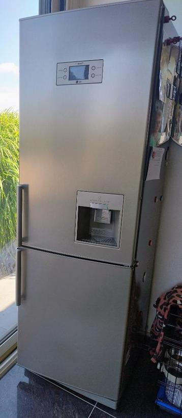 KOEL VRIES COMBINATIE LG NO FROST MET WATERDISPENCER, 160 cm ou plus, Enlèvement, Utilisé, 200 litres ou plus